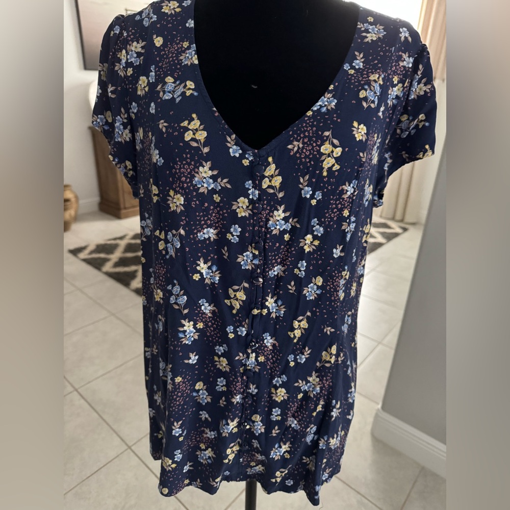 Torrid blue Floral Blouse size 0